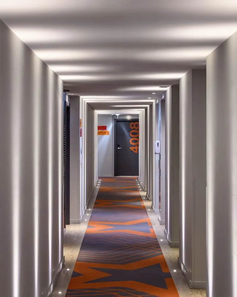 Star Inn Lisbon Aeroporto 3*,